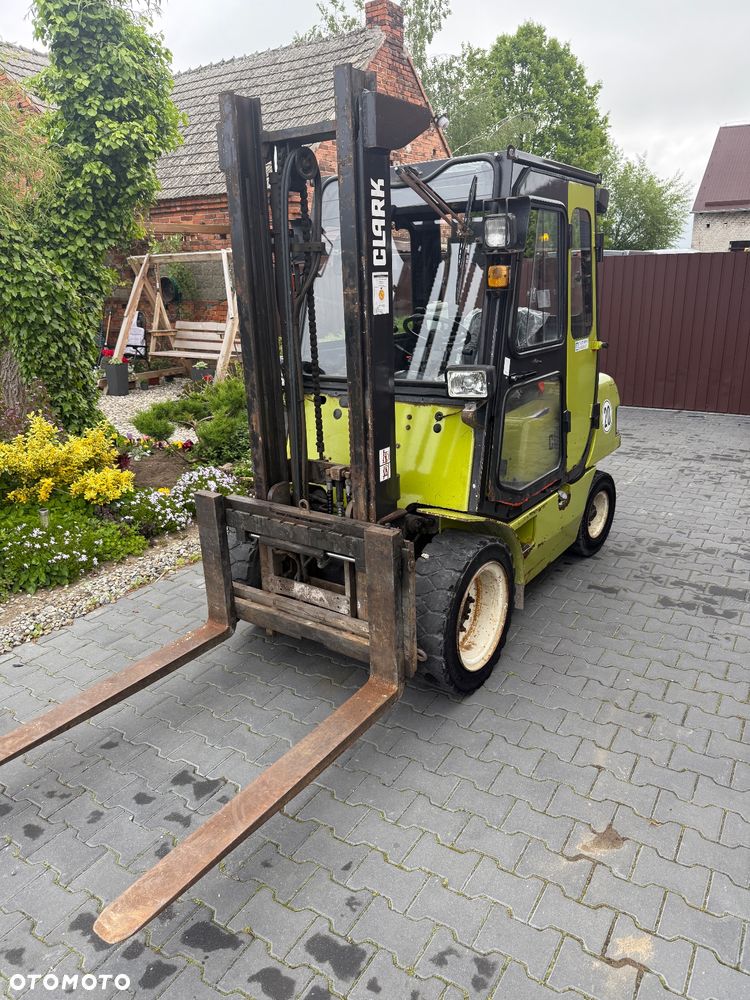 Clark CMP 30 D - 1
