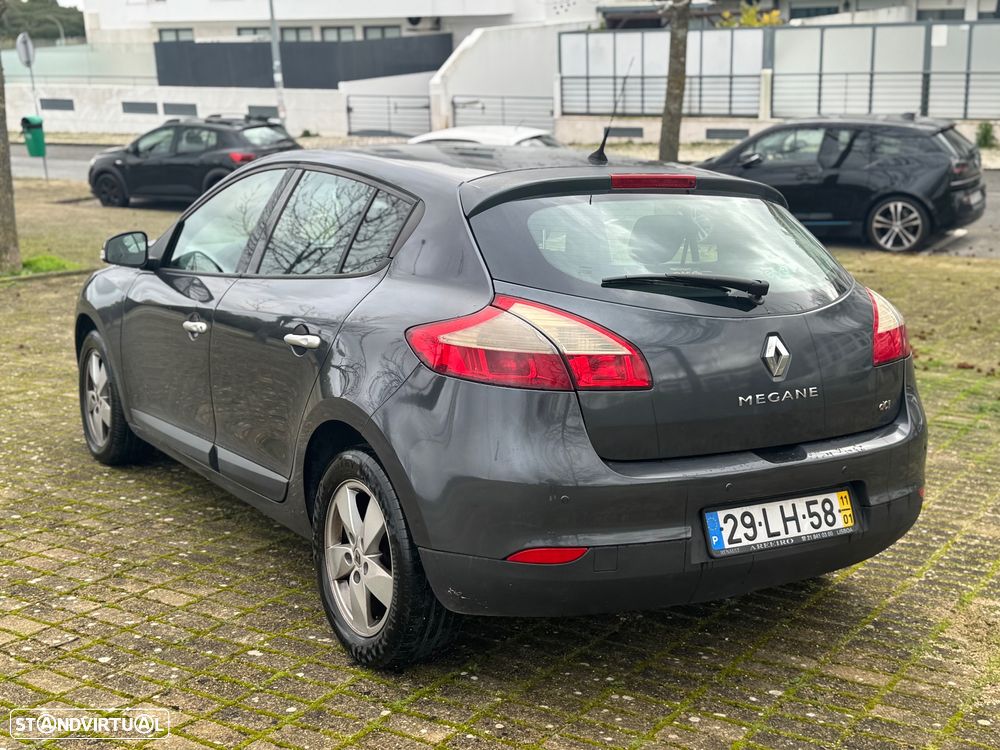 Renault Mégane 1.5 dCi Confort - 4