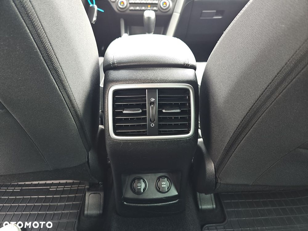 Kia Sportage 1.6 GDI L 2WD - 28