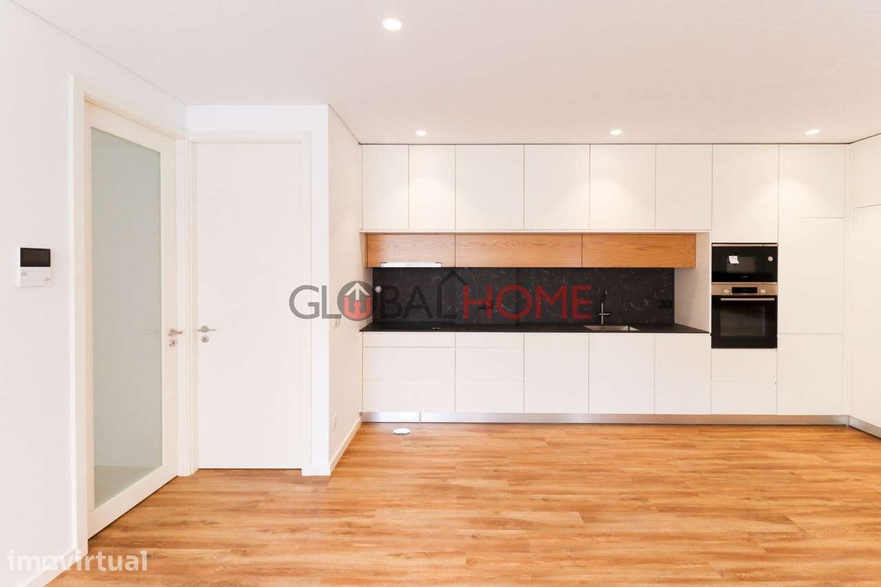 Apartamento T2 Renovado & Equipado em Alfena - Grande imagem: 2/55