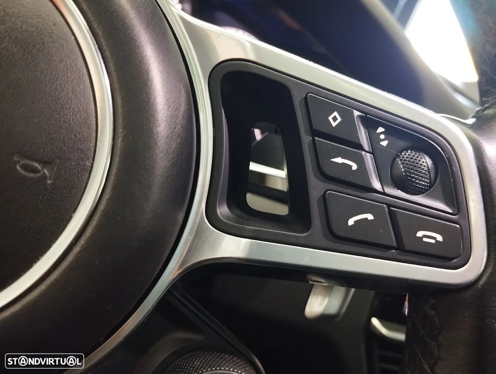 Porsche Cayenne Coupé E-Hybrid - 30