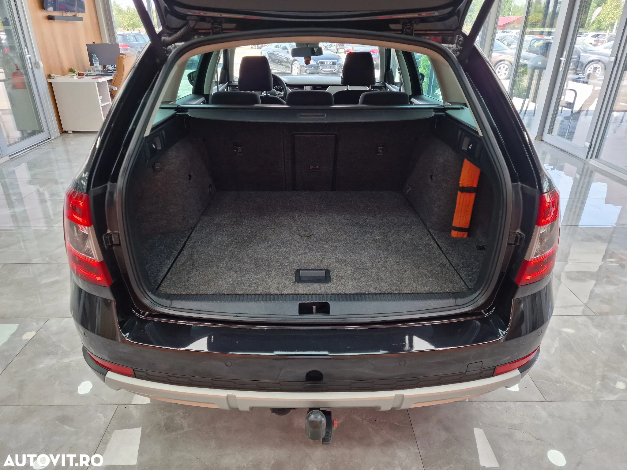 Skoda Octavia 2.0 TDI 4x4 Scout - 13