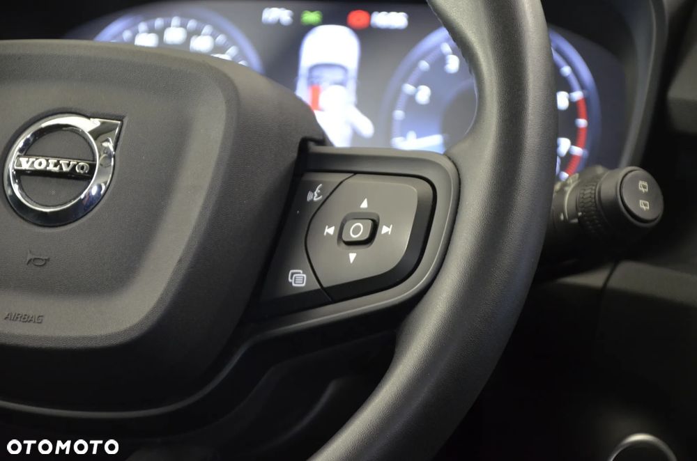 Volvo XC 40 - 28