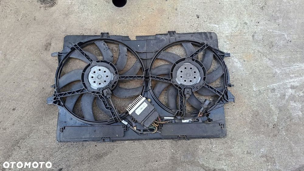 WENTYLATORY WENTYLATOR CHŁODNICY SILNIKA AUDI A6 C7 3.0TDI 8K0121003AD - 1