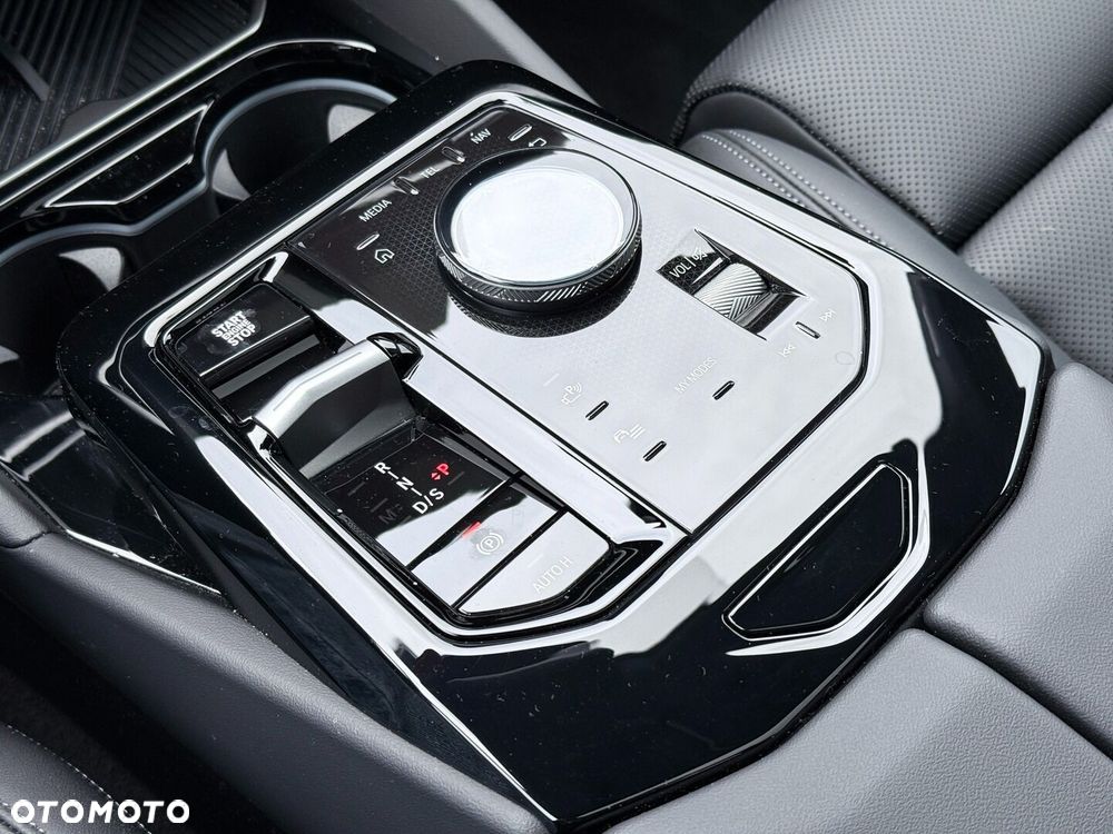 BMW Seria 5 - 28