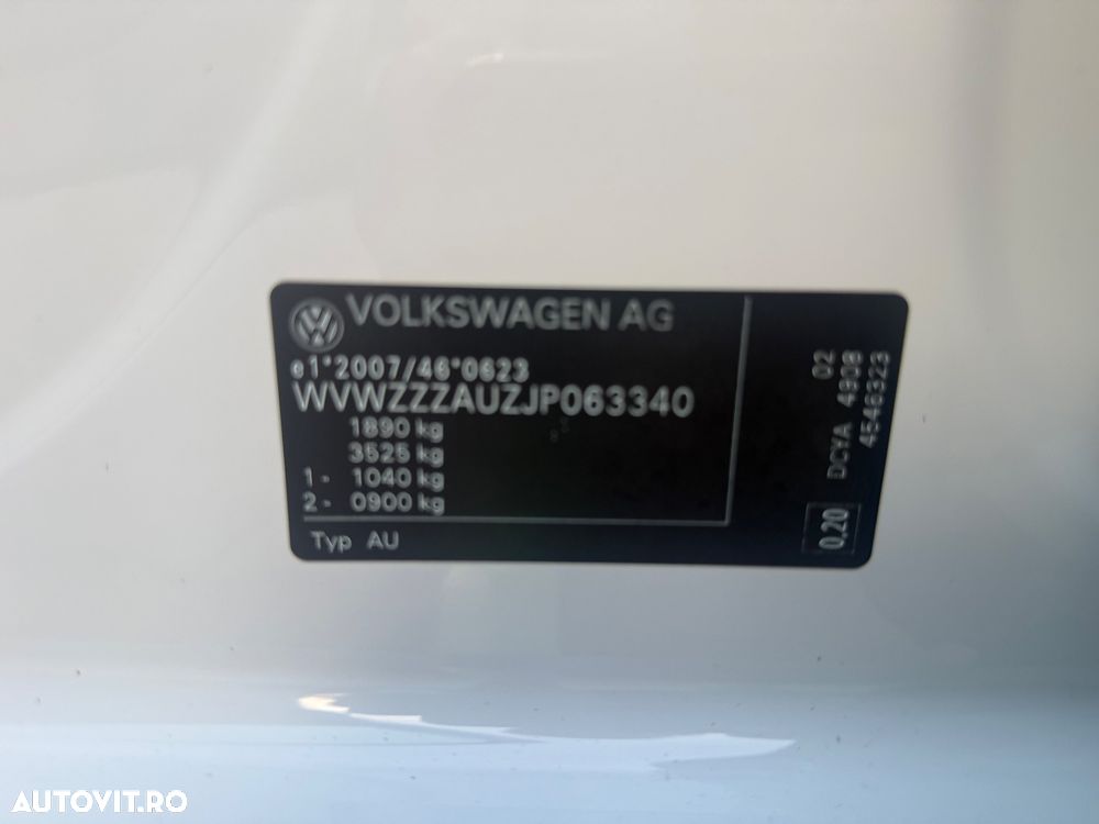 Volkswagen Golf 2.0 TDI Sound - 20