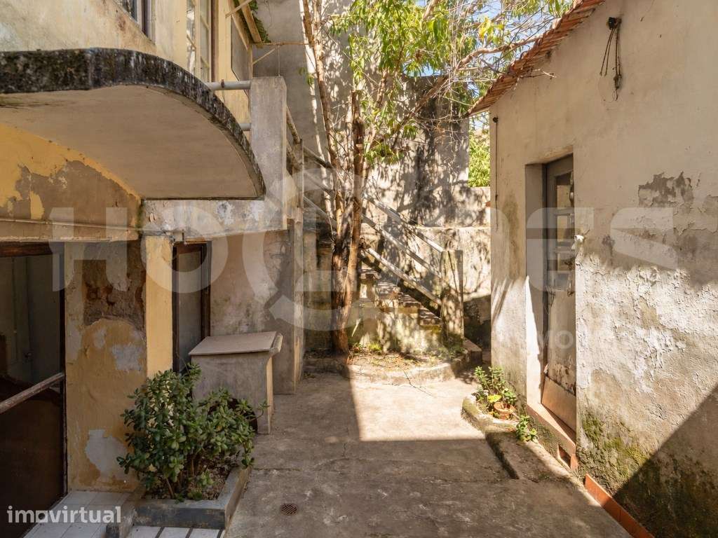 PRÉDIO COM 3 APARTAMENTOS NO CENTRO HISTÓRICO FIGUEIRA DA FOZ - Grande imagem: 5/53