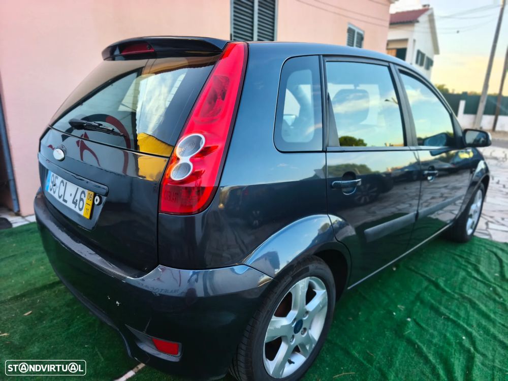 Ford Fiesta 1.25 First Edition - 23