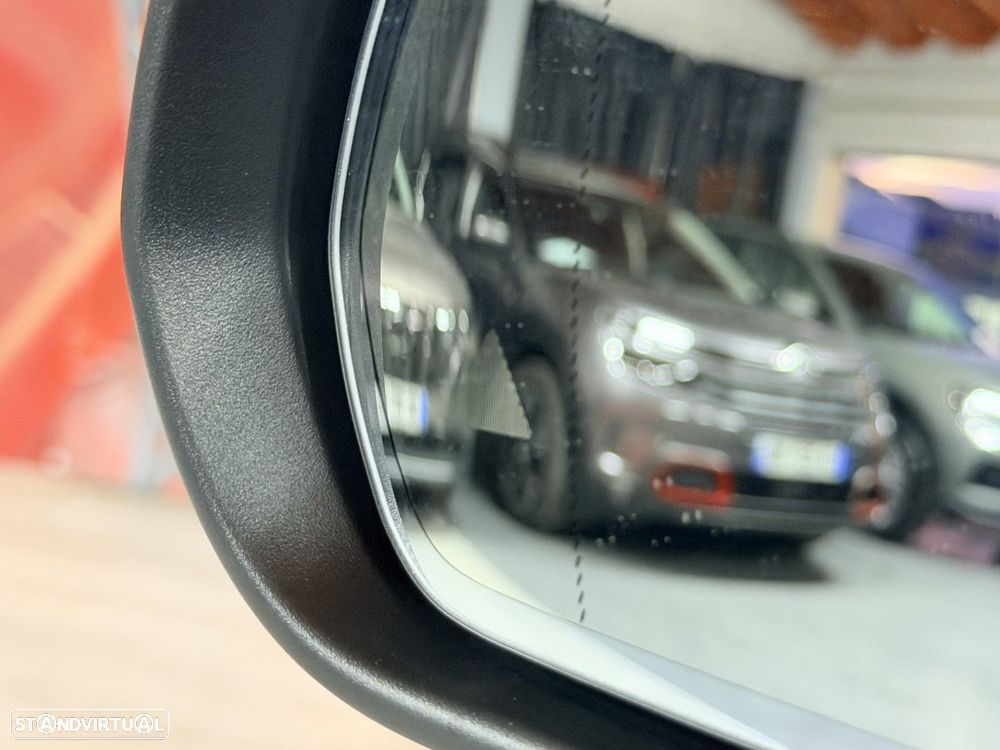 Mercedes-Benz EQA 250 AMG Line - 21