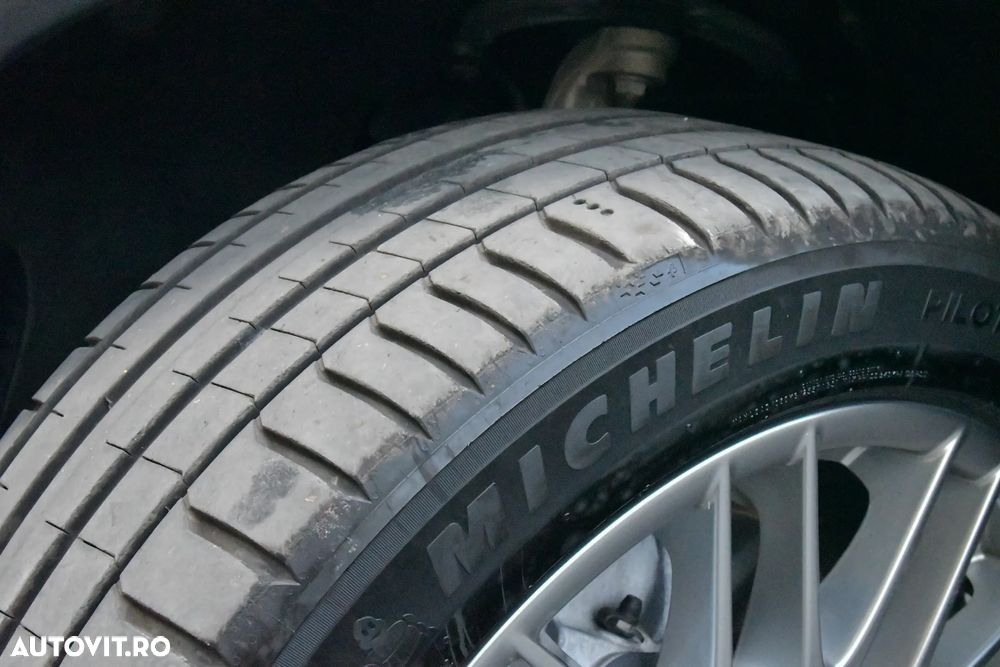 Porsche Cayenne - 11
