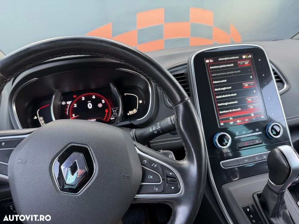 Renault Scenic ENERGY TCe 140 EDC BOSE EDITION - 12