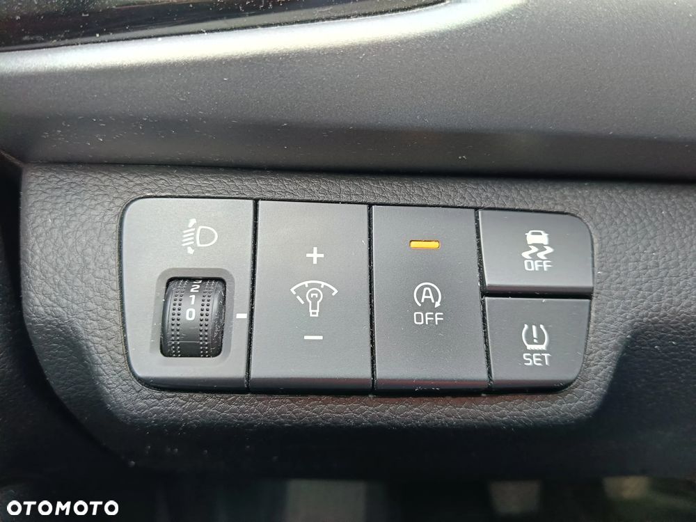 Kia Rio - 14