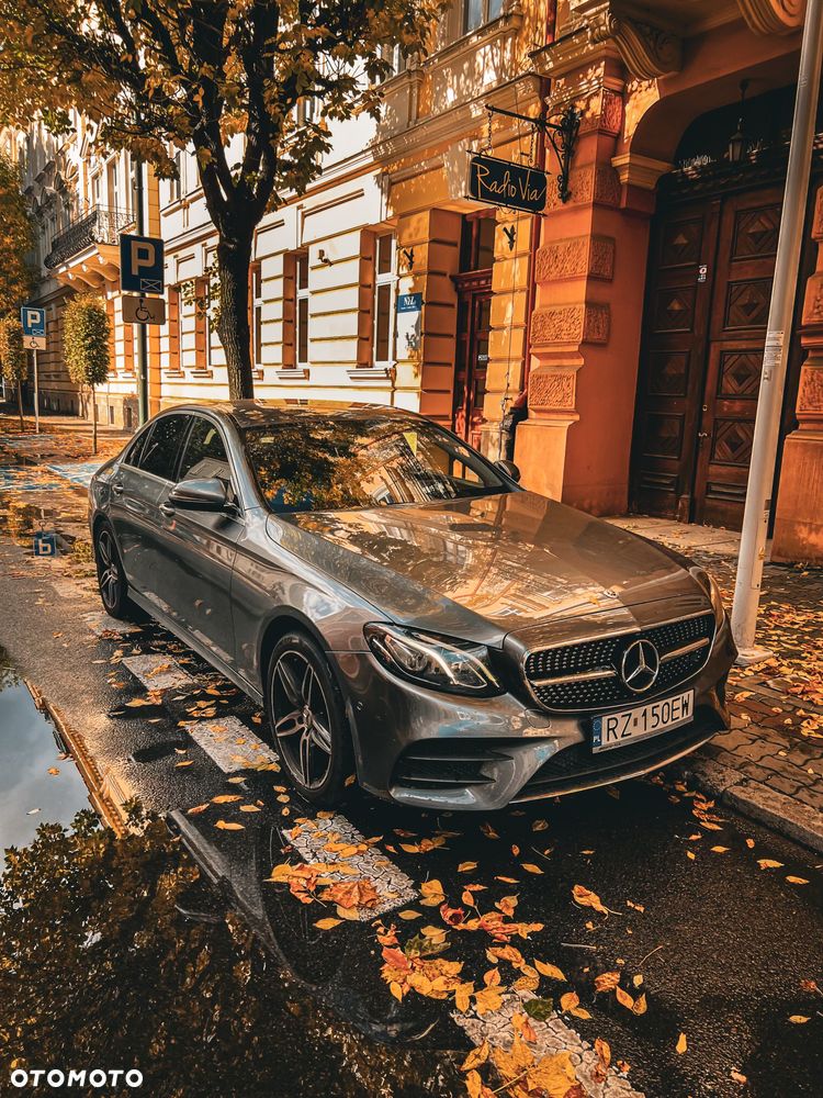 Mercedes-Benz Klasa E 220 d Business Edition 9G-TRONIC - 1