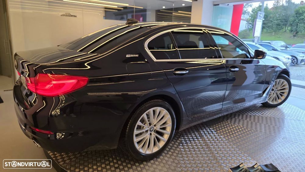 BMW 530 e iPerformance Line Luxury - 23