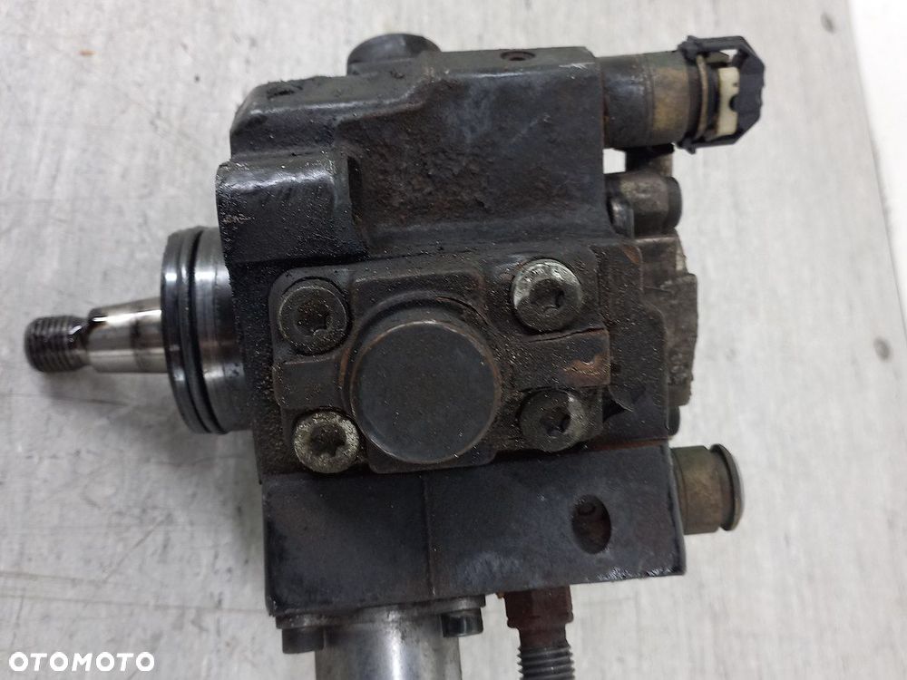 POMPA WTRYSKOWA HYUNDAI I30 I 0445010206   33100-2A420   BOSCH 1.6 CRDI - 2