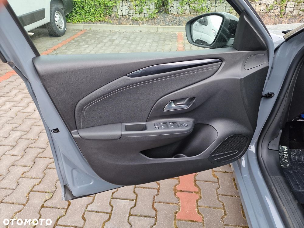 Opel Corsa 1.2 T GS S&S - 12