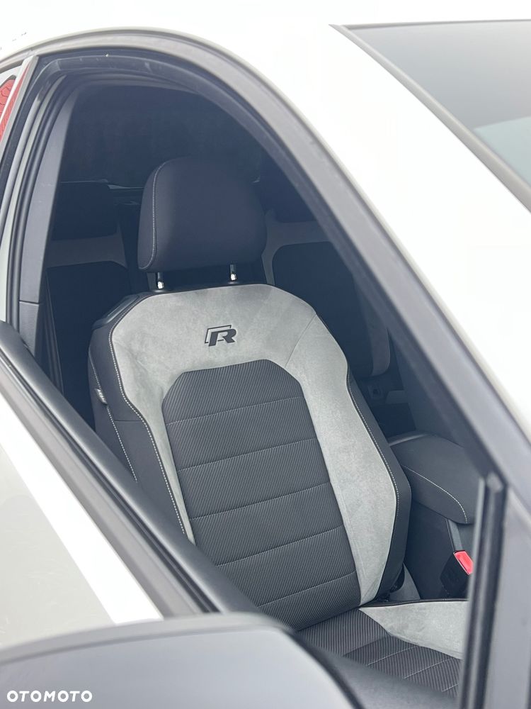 Volkswagen Golf - 29