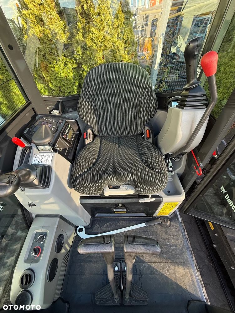 Bobcat E19-R2 - 12