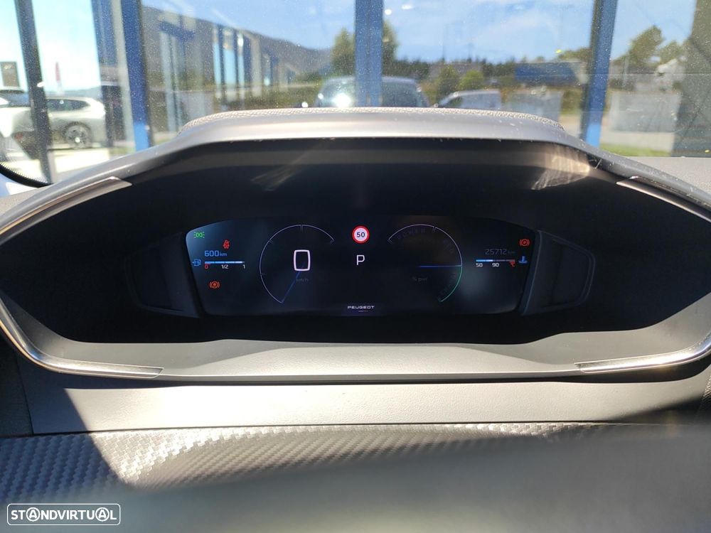 Peugeot 208 1.2 Hybrid Allure e-DCS6 - 18