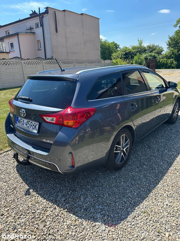 Toyota Auris 1.6 Premium Comfort - 6