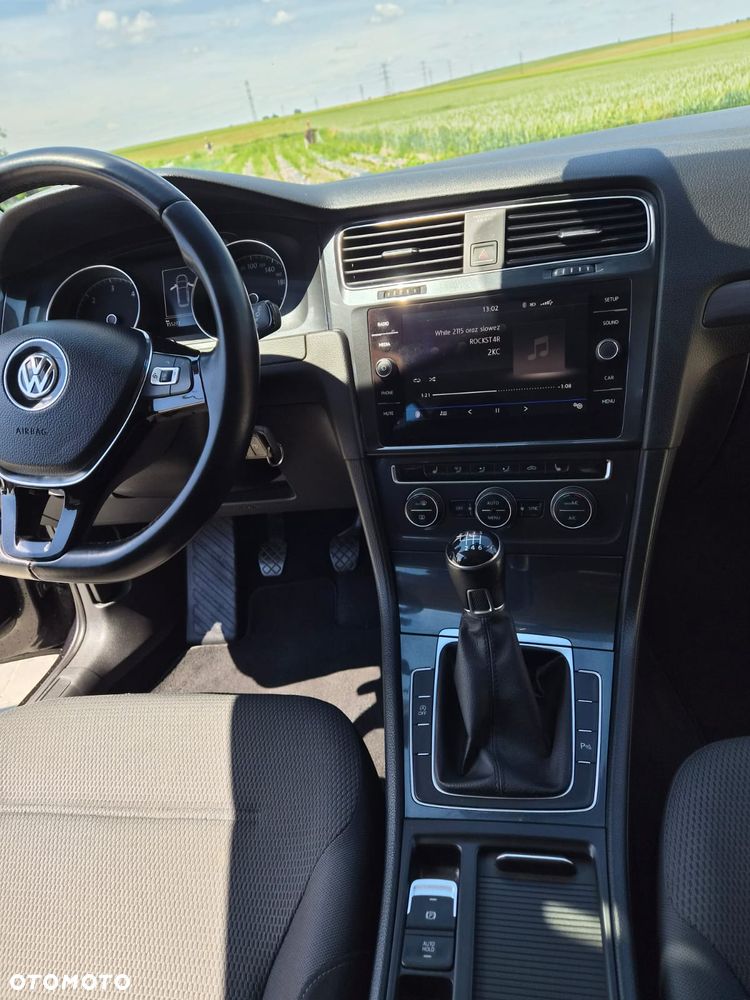 Volkswagen Golf 2.0 TDI DPF Comfortline - 17