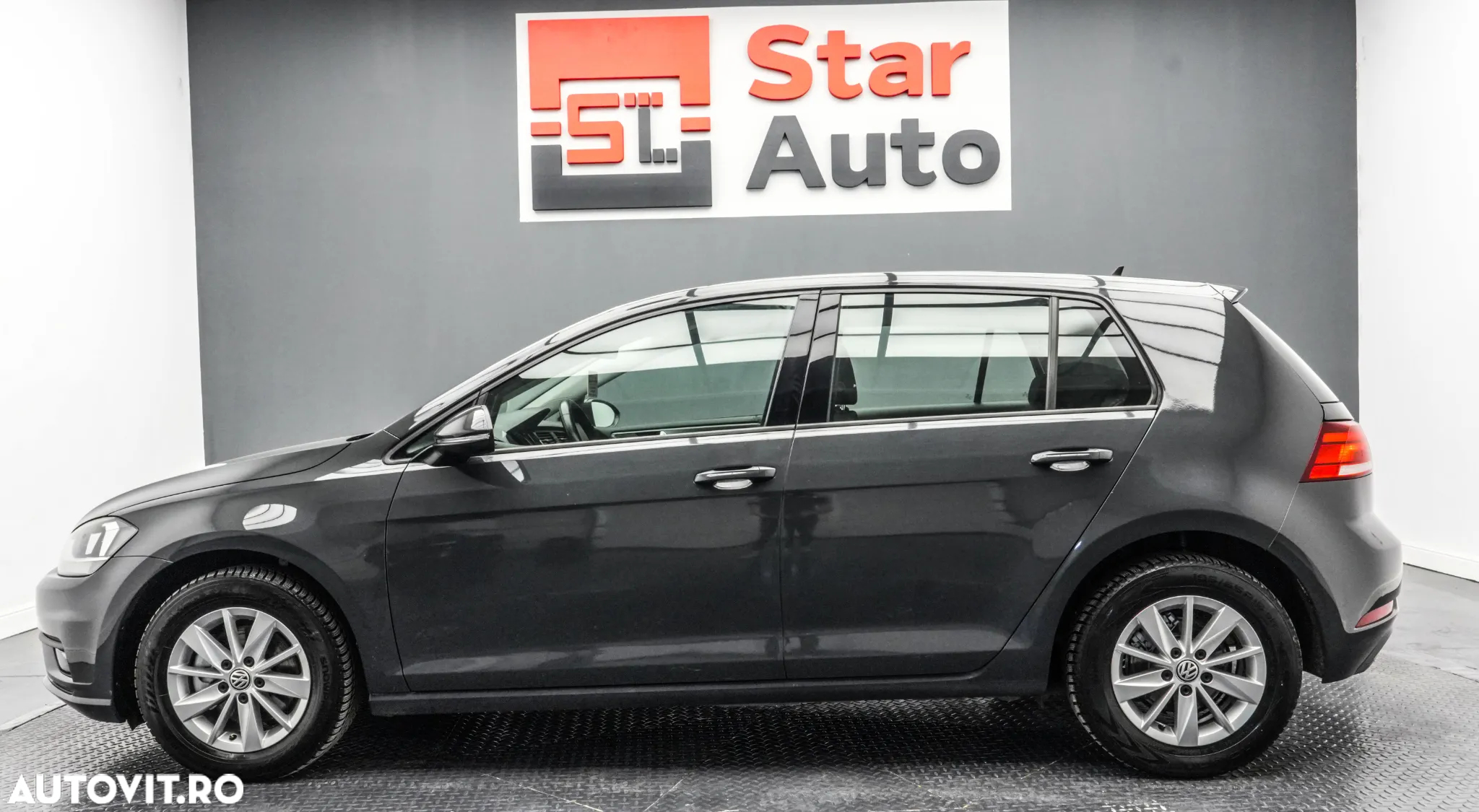 Volkswagen Golf 1.6 TDI Trendline - 9