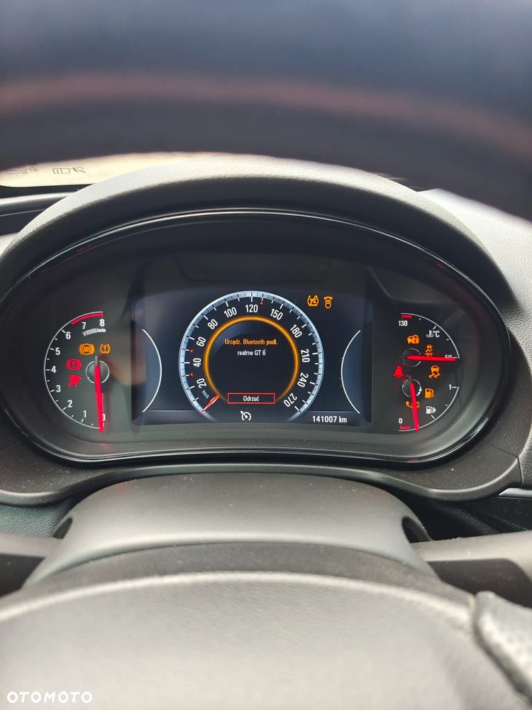 Opel Insignia - 10