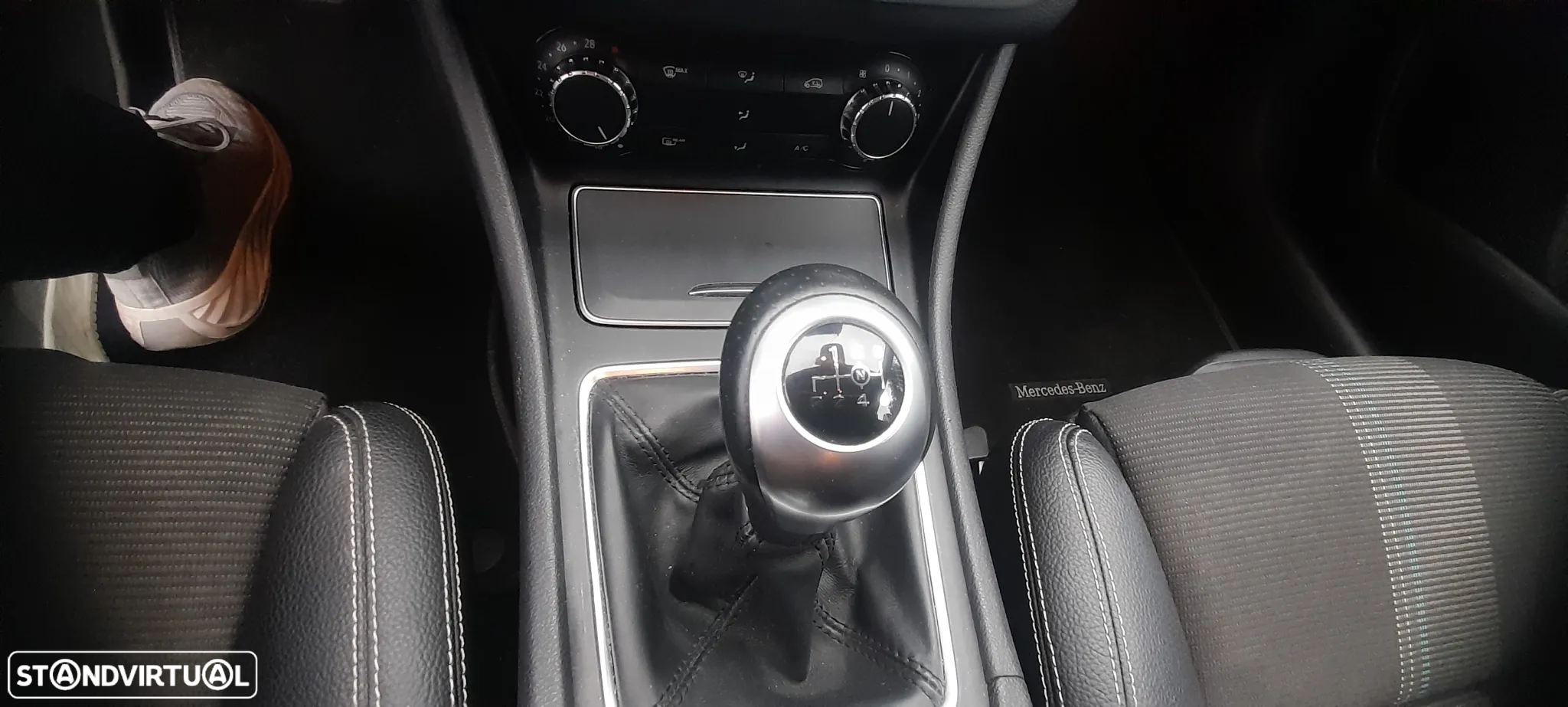 Mercedes-Benz CLA 180 d Peak Edition - 19