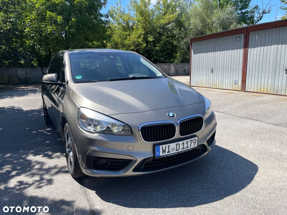 BMW Seria 2 218i - 2