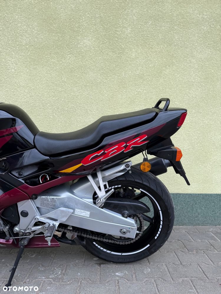 Honda CBR - 23