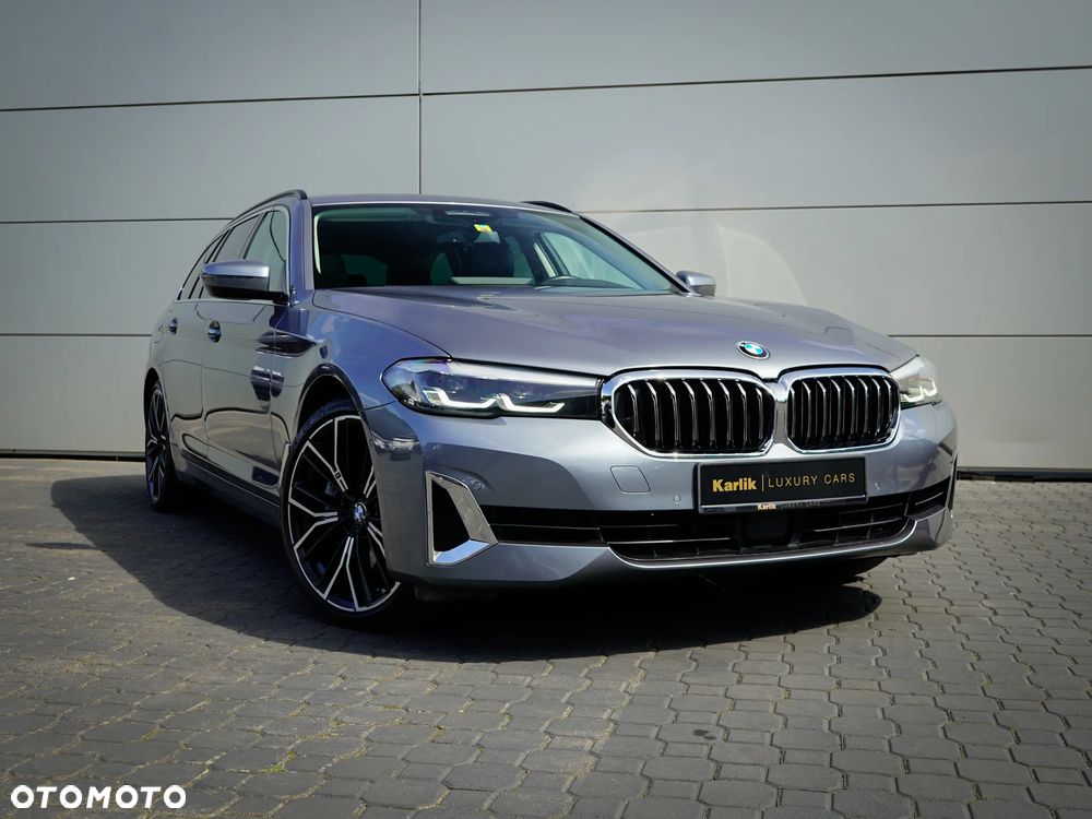 BMW Seria 5 530d xDrive Touring Luxury Line - 1