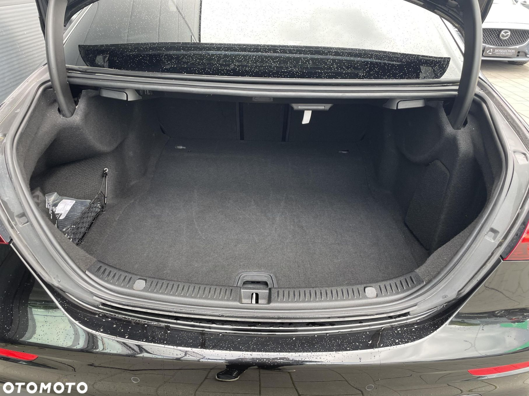Mercedes-Benz Klasa E 220 d 4-Matic 9G-TRONIC - 17