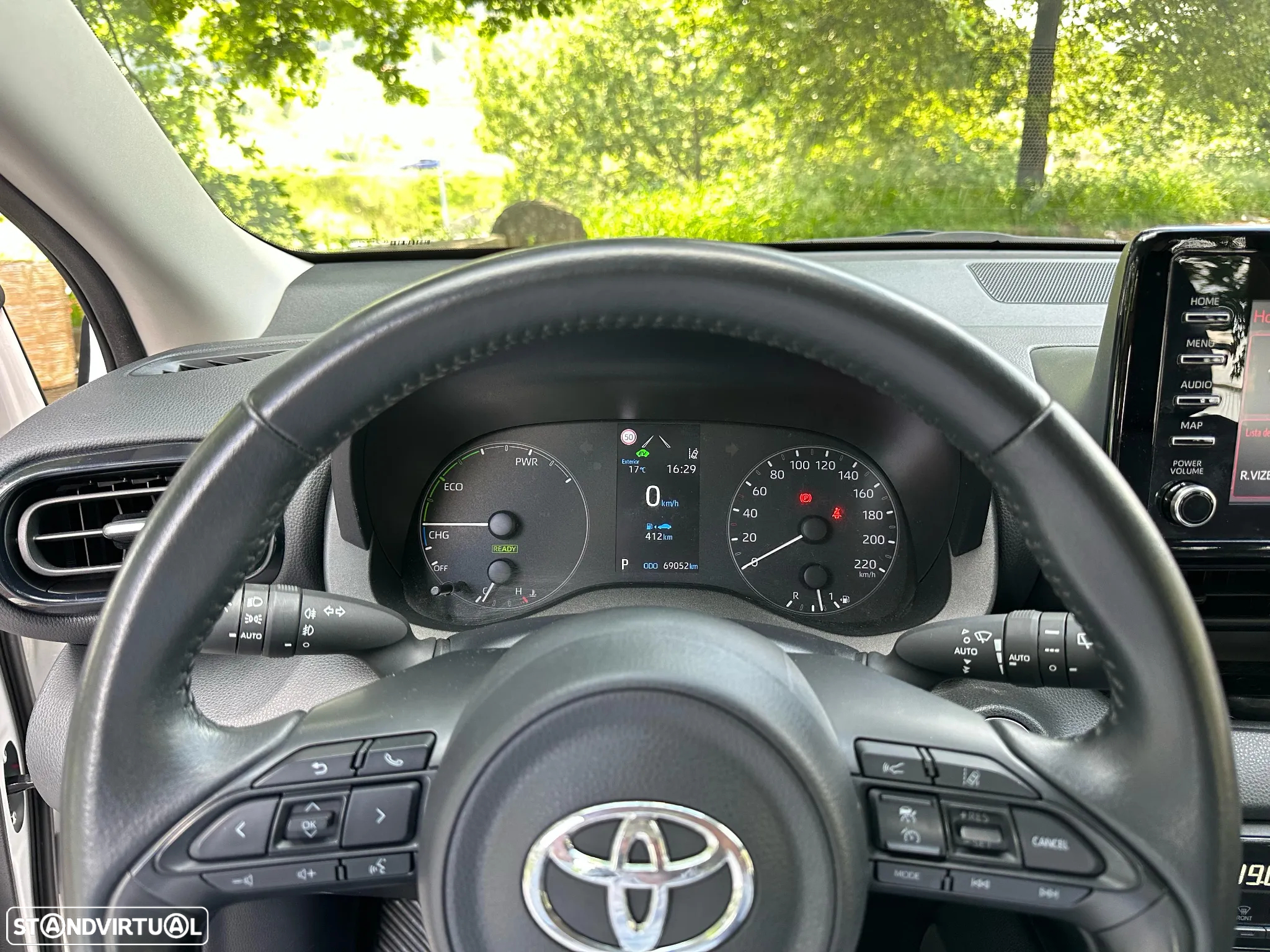 Toyota Yaris 1.5 HDF GR Sport - 23
