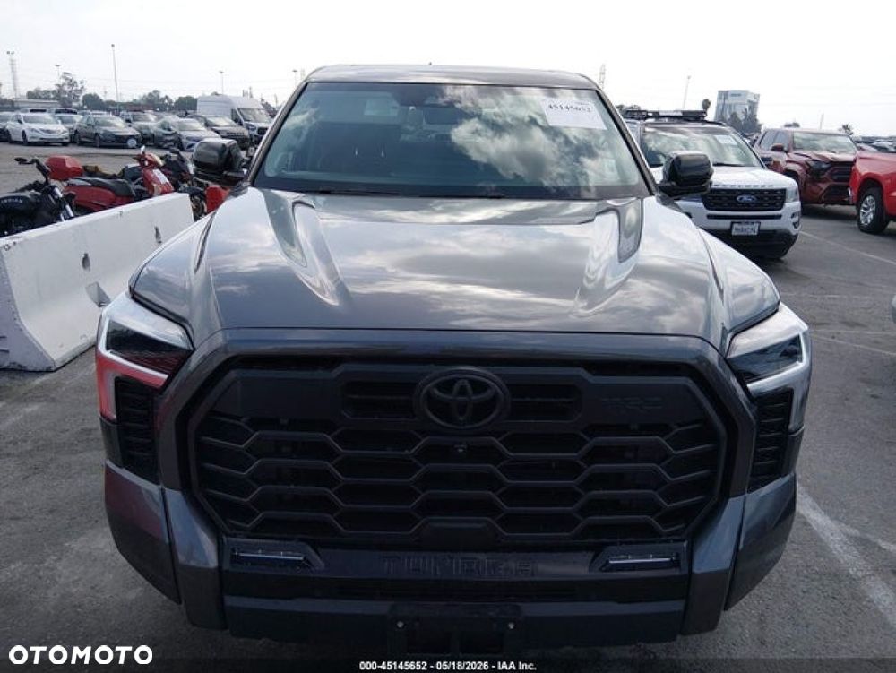 Toyota Tundra - 10