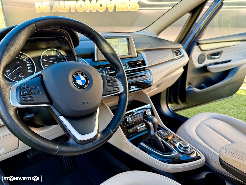 BMW 218 Gran Tourer d Line Luxury Auto - 31