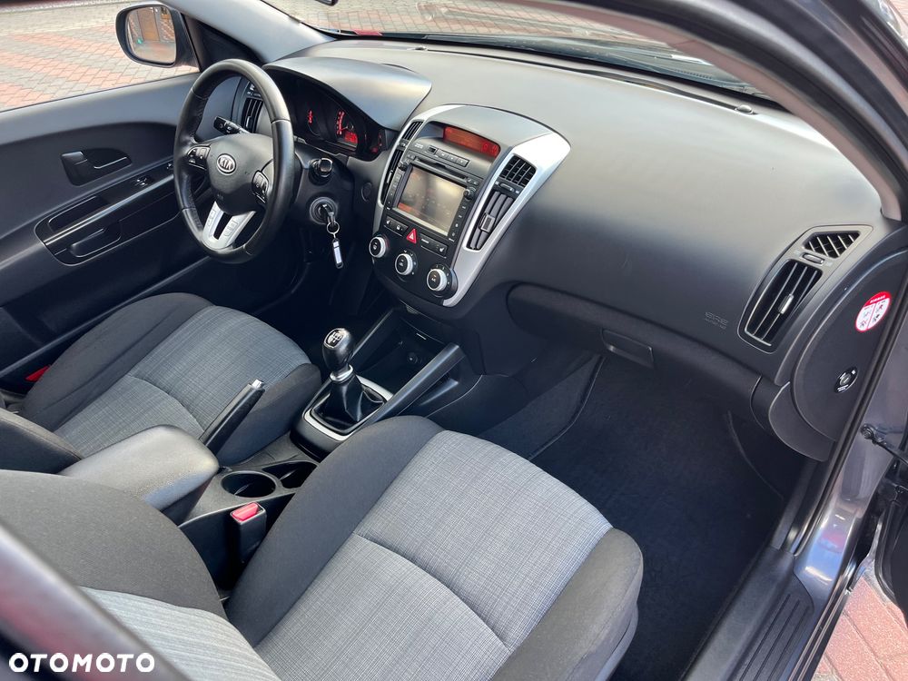 Kia Ceed 1.4 CVVT Attract - 8