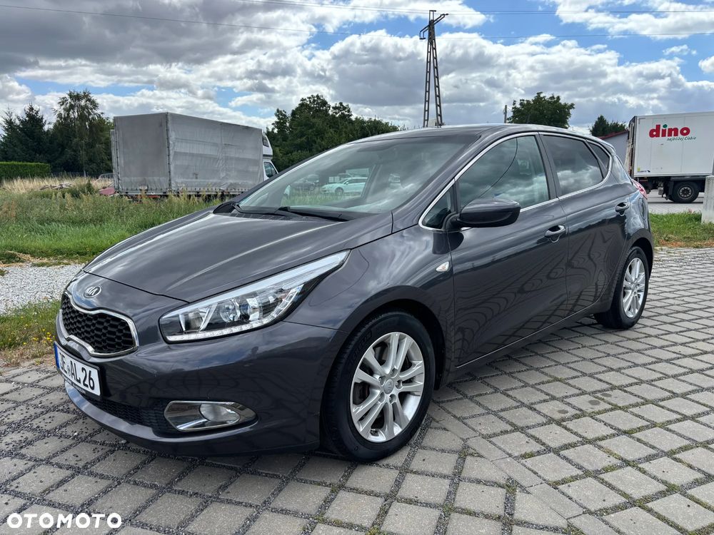 Kia Ceed 1.6 CRDi 128 ISG Platinum Edition - 3