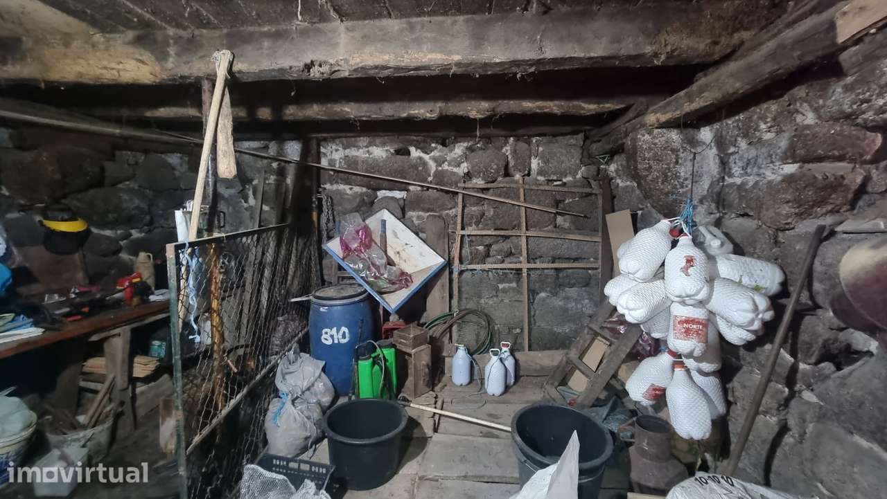 Moradia para Restaurar T2 Venda em Cantelães,Vieira do Minho - Grande imagem: 5/24