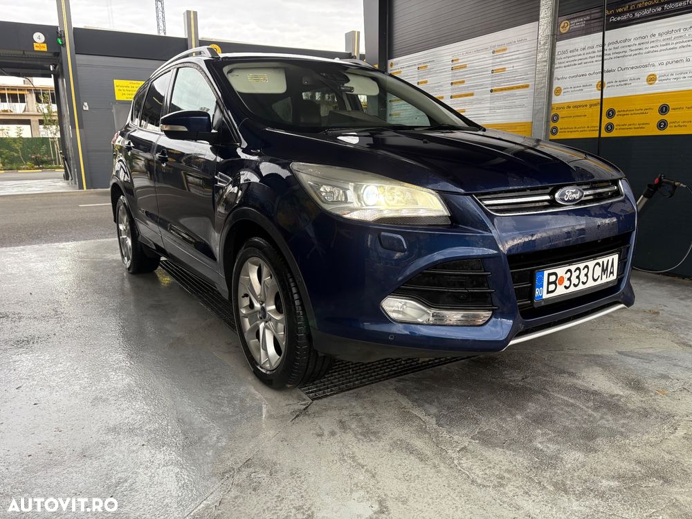 Ford Kuga 2.0 TDCi 4WD Powershift Titanium - 3