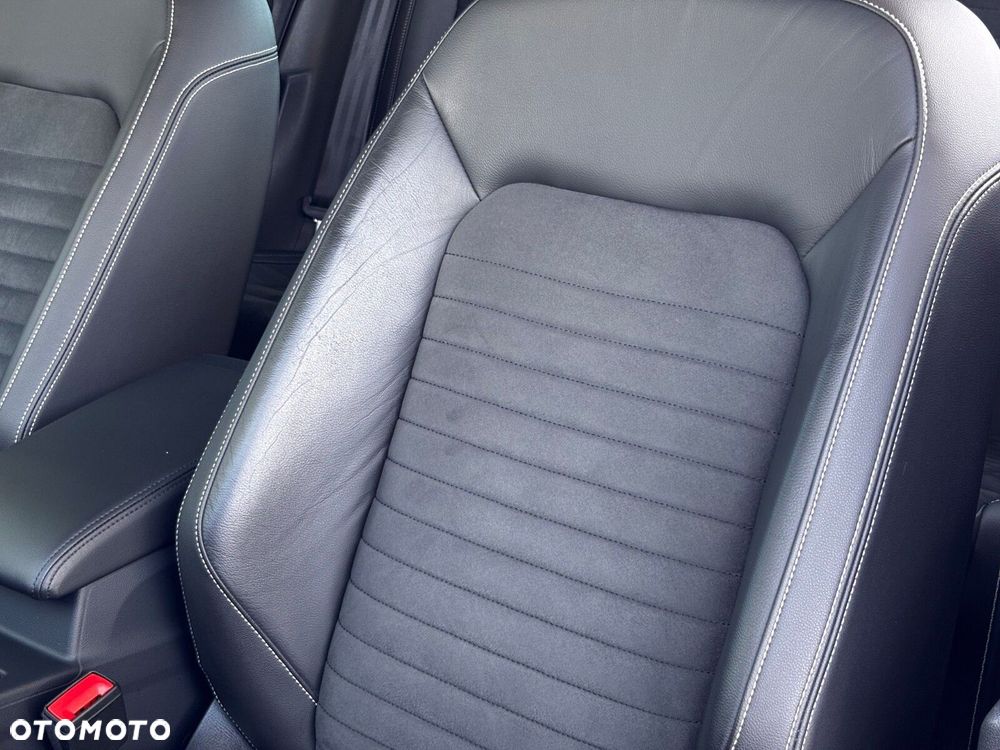 Volkswagen Passat - 15