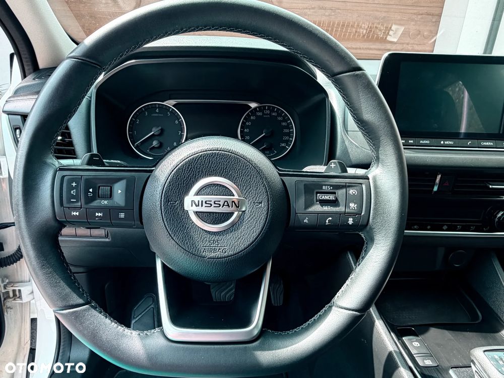 Nissan Qashqai 1.3 DIG-T N-Connecta DCT - 14