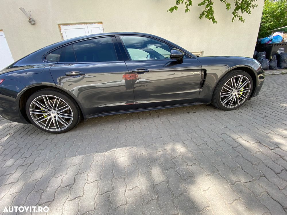 Porsche Panamera 4 E-Hybrid - 14