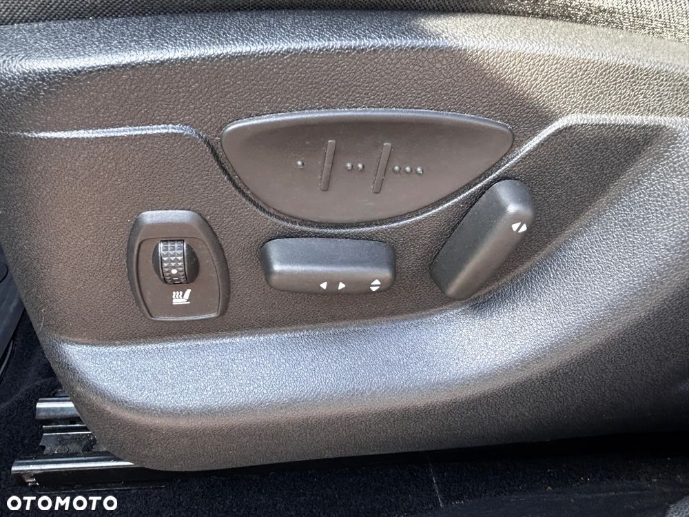 Renault Scenic Energy TCe 130 S&S Bose Edition - 12