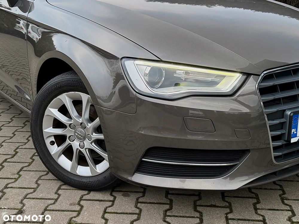 Audi A3 Sportback 1.4 TFSI Attraction - 28