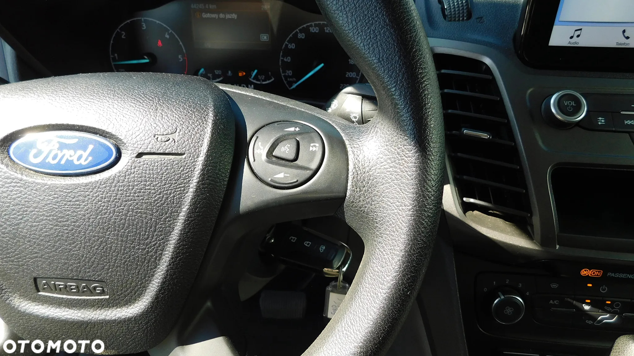 Ford Transit Connect - 9