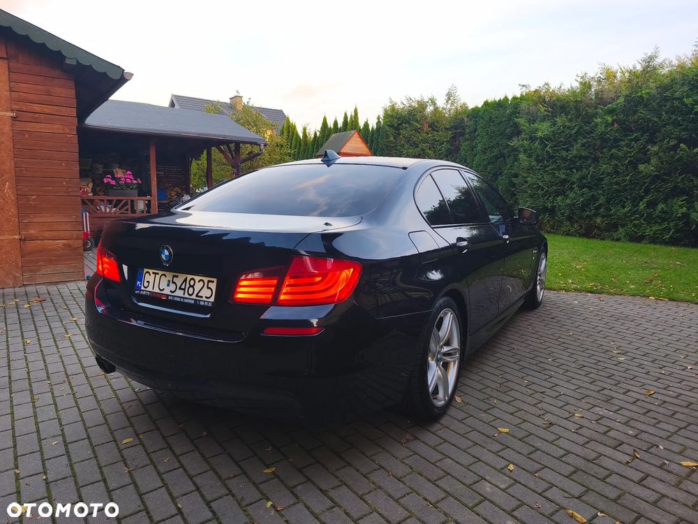 BMW Seria 5 525d - 10