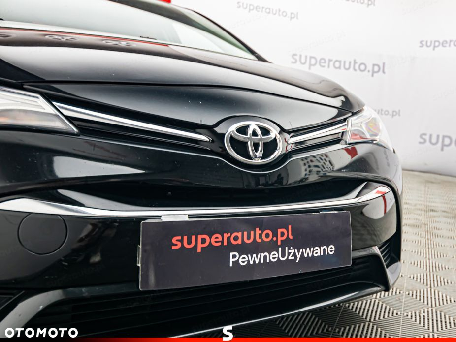 Toyota Avensis 1.8 Premium - 20