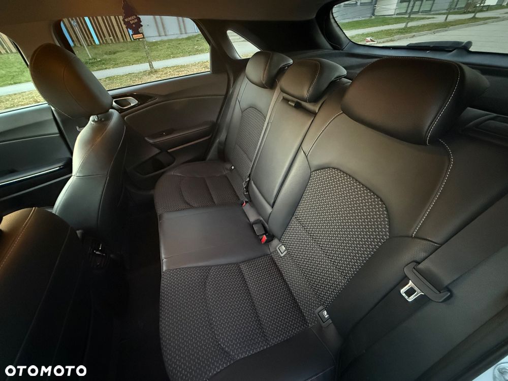 Kia Ceed - 27