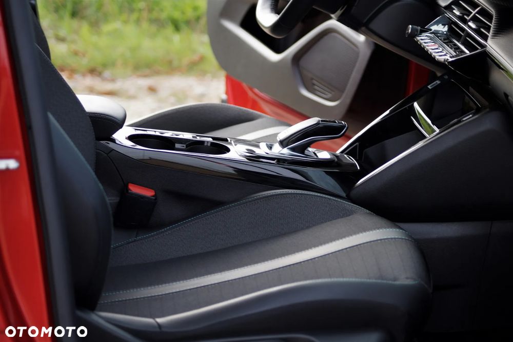 Peugeot 2008 - 22