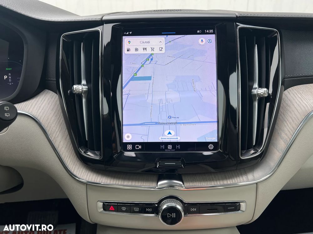 Volvo XC 60 T6 AWD Recharge Geartronic Inscription - 16